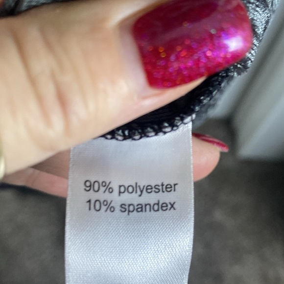 Maurices Women’s Black Velvet Tank Top Adjustable Straps sz L NWT - Picture 7 of 8